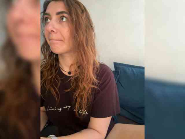 WILDGIRL webcam