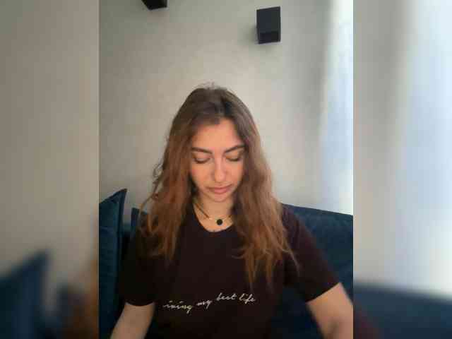 WILDGIRL webcam
