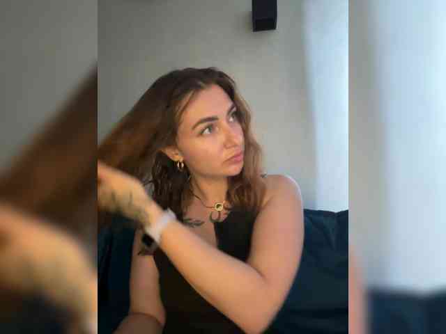 WILDGIRL webcam