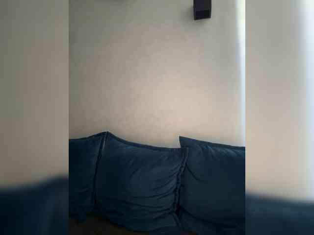 WILDGIRL webcam