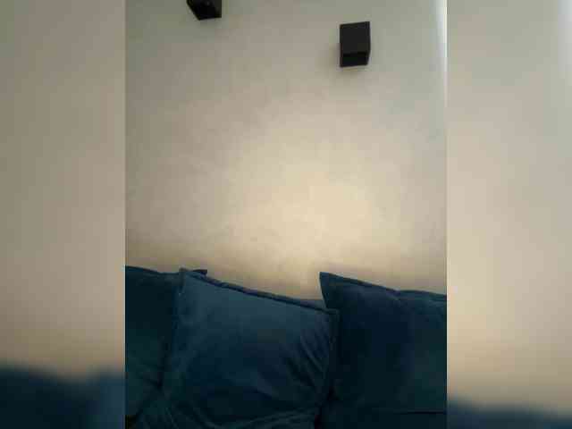 WILDGIRL webcam