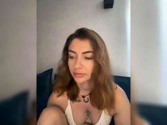 WILDGIRL webcam