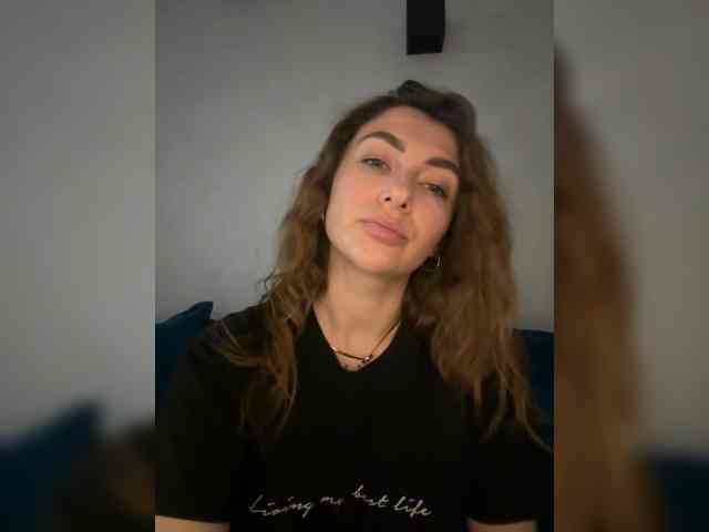 WILDGIRL webcam