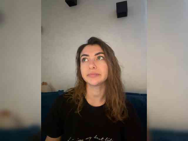 WILDGIRL webcam