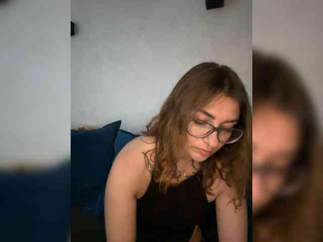 WILDGIRL webcam