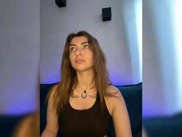 WILDGIRL webcam