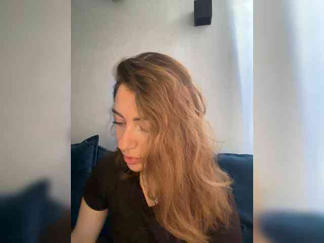 WILDGIRL webcam
