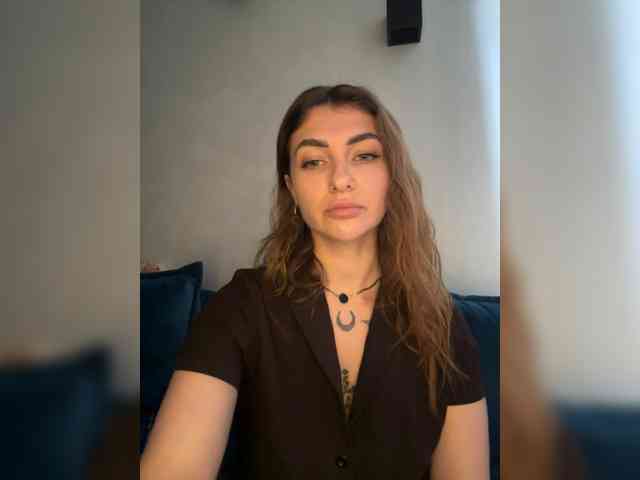 WILDGIRL webcam