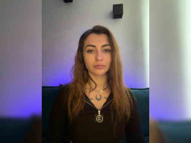WILDGIRL webcam