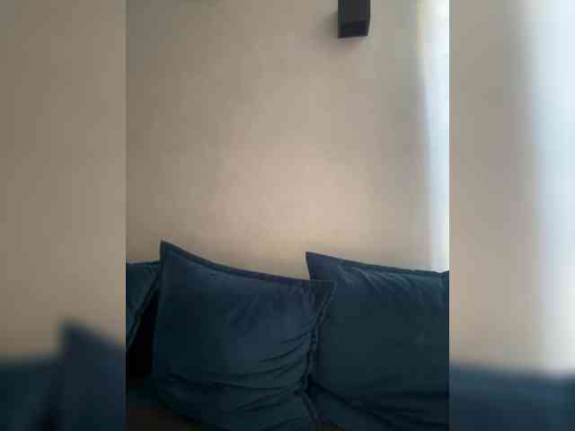WILDGIRL webcam