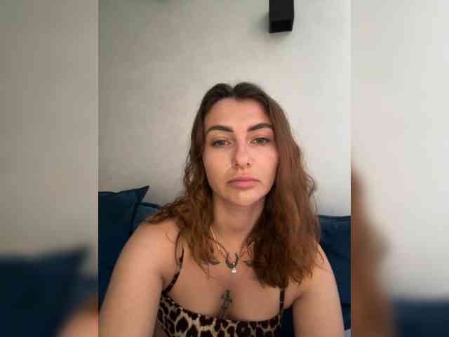 WILDGIRL webcam