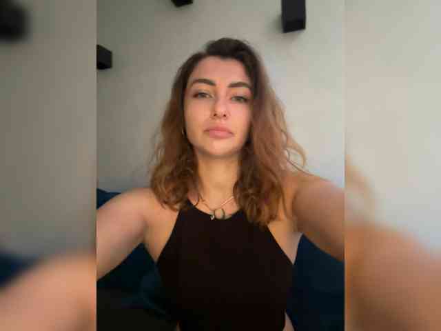 WILDGIRL webcam