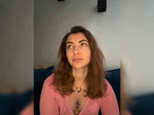 WILDGIRL webcam