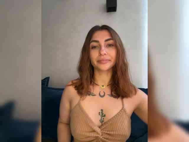 WILDGIRL webcam