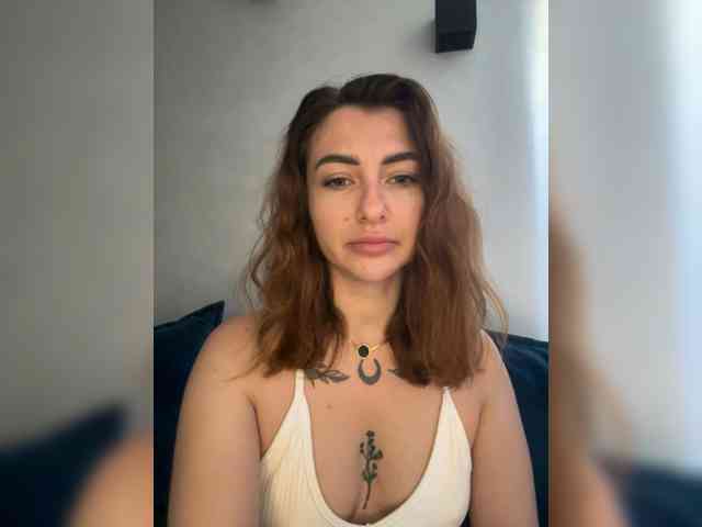 WILDGIRL webcam