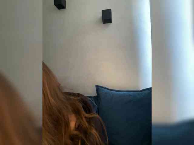 WILDGIRL webcam