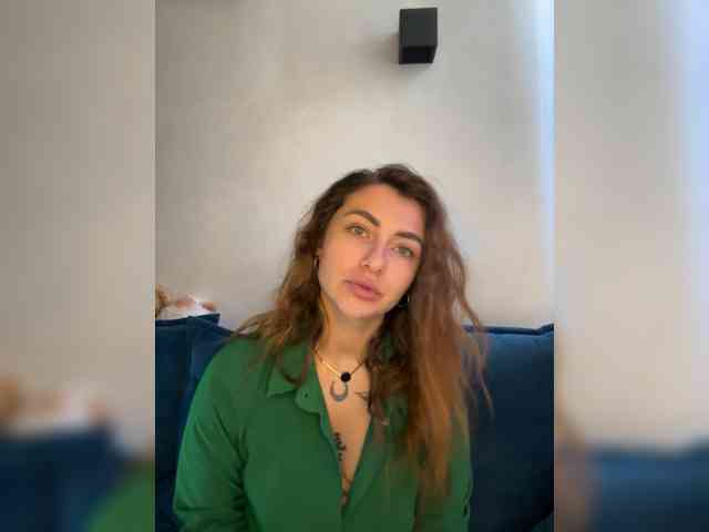 WILDGIRL webcam