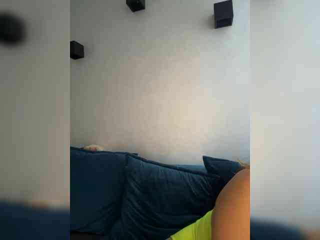 WILDGIRL webcam