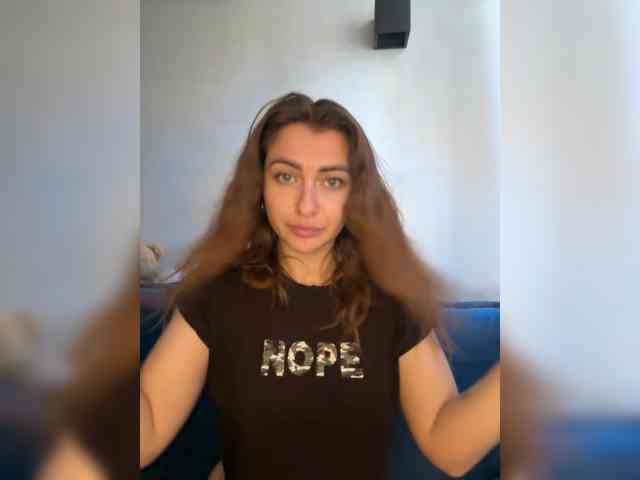 WILDGIRL webcam