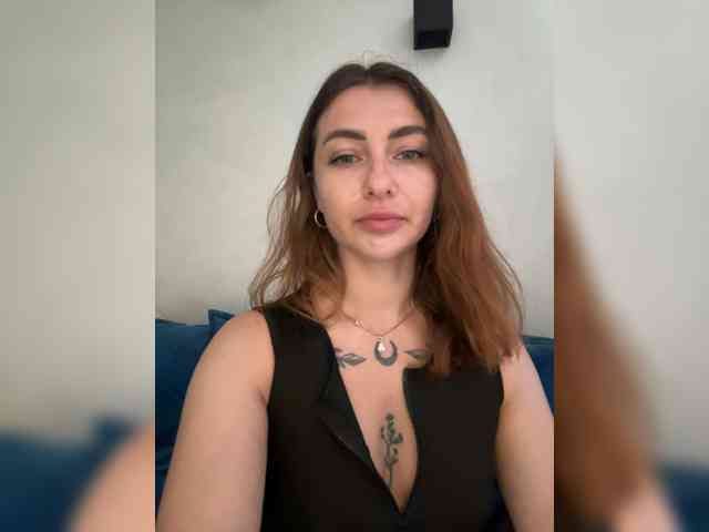 WILDGIRL webcam