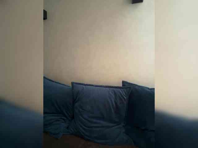 WILDGIRL webcam