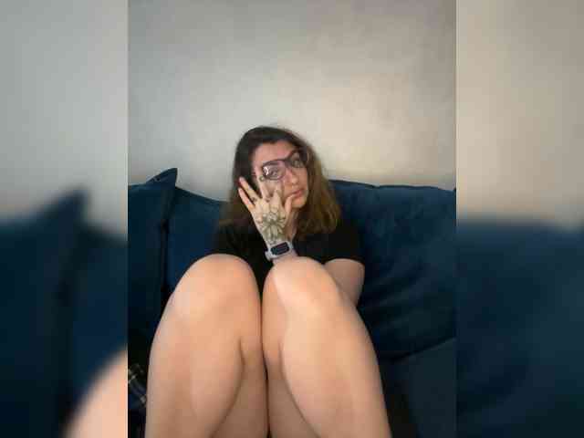 WILDGIRL webcam