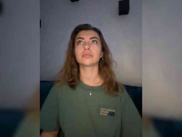 WILDGIRL webcam