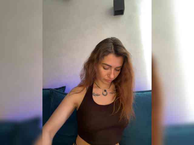 WILDGIRL webcam