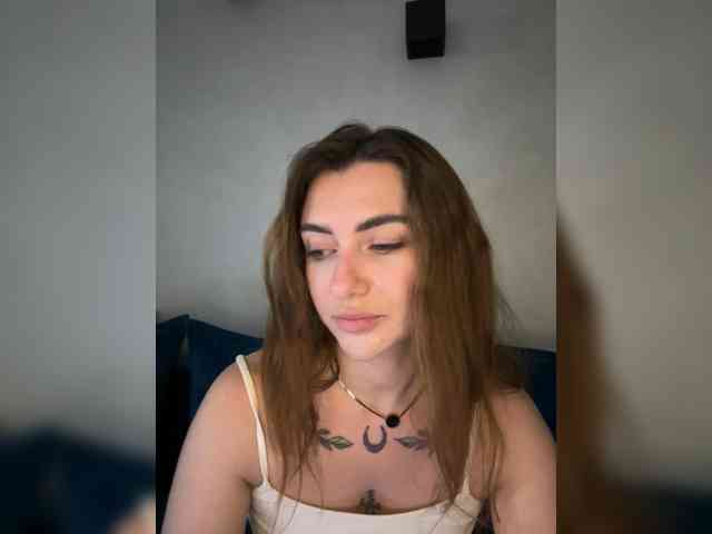 WILDGIRL webcam