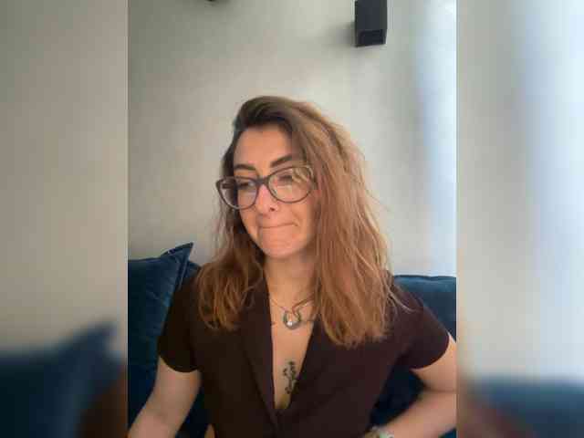 WILDGIRL webcam