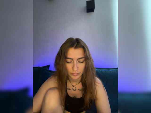 WILDGIRL webcam