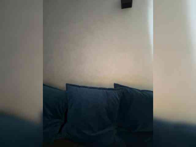 WILDGIRL webcam