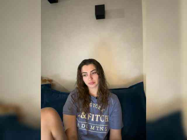 WILDGIRL webcam