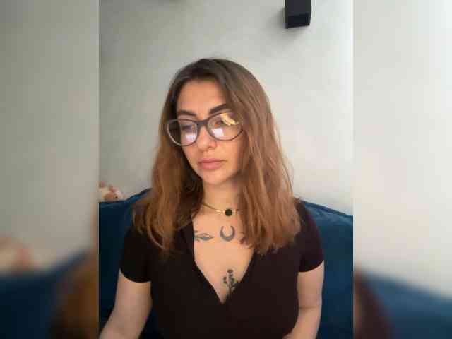 WILDGIRL webcam