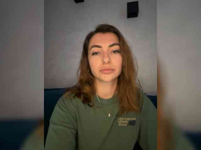 WILDGIRL webcam