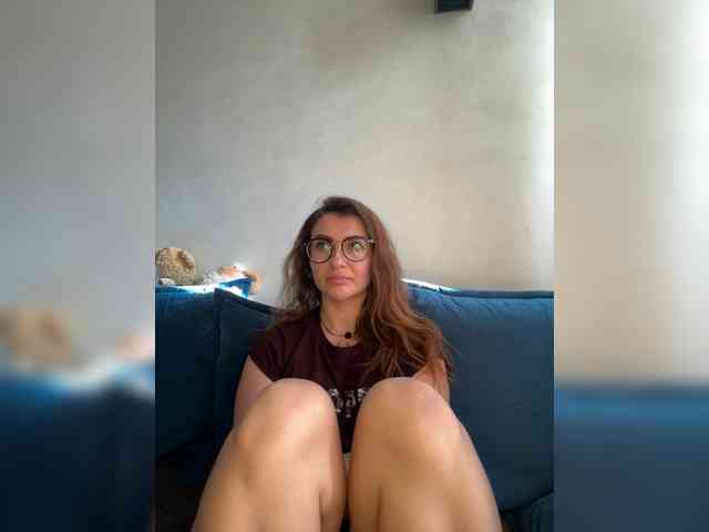 WILDGIRL webcam