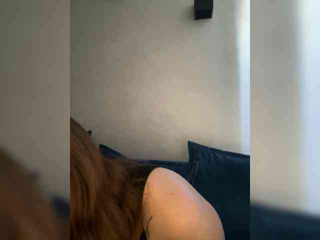 WILDGIRL webcam
