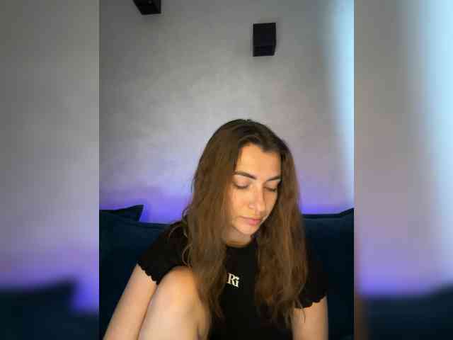 WILDGIRL webcam