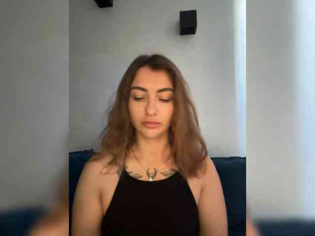 WILDGIRL webcam