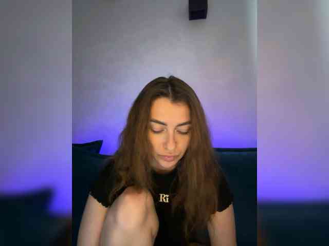 WILDGIRL webcam