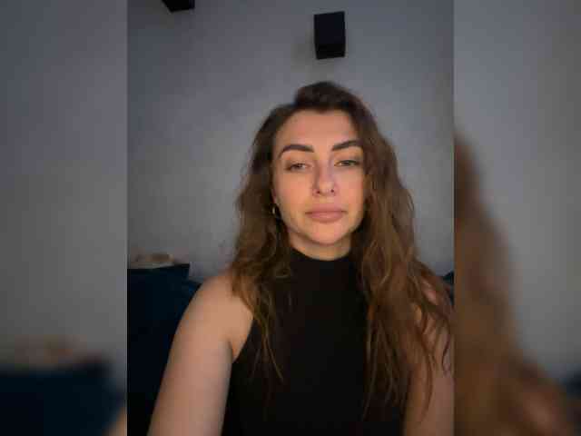 WILDGIRL webcam