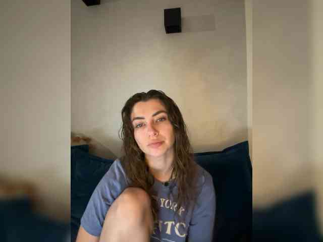 WILDGIRL webcam