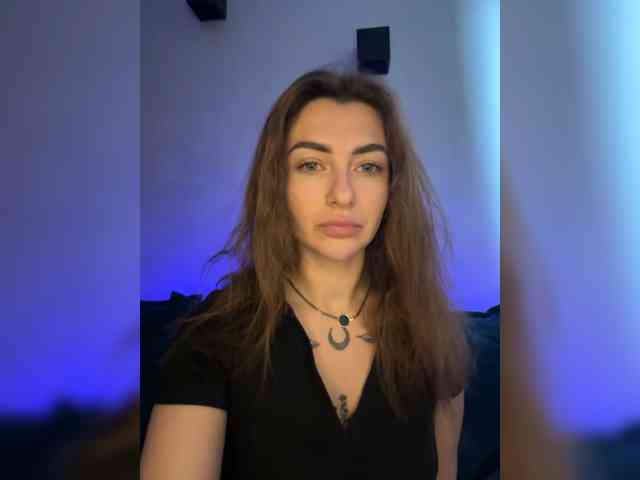 WILDGIRL webcam