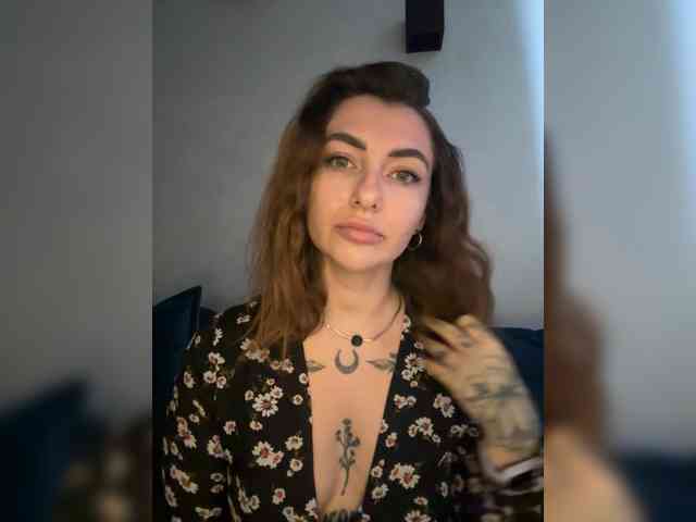 WILDGIRL webcam