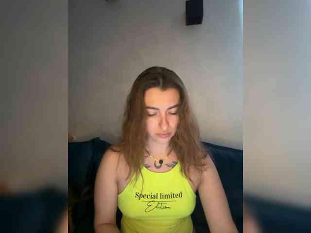 WILDGIRL webcam