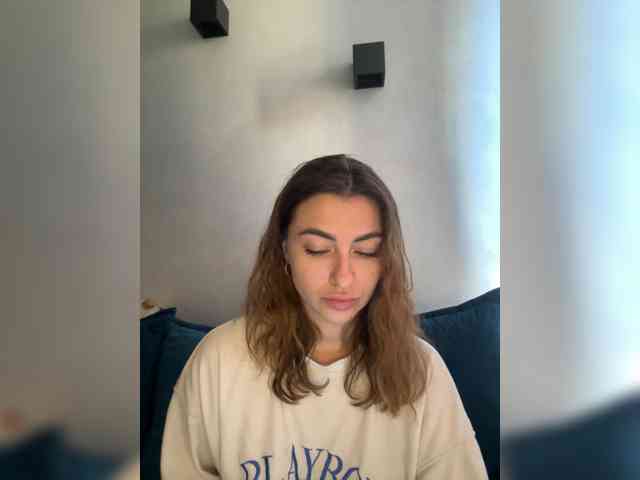 WILDGIRL webcam