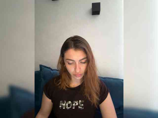 WILDGIRL webcam