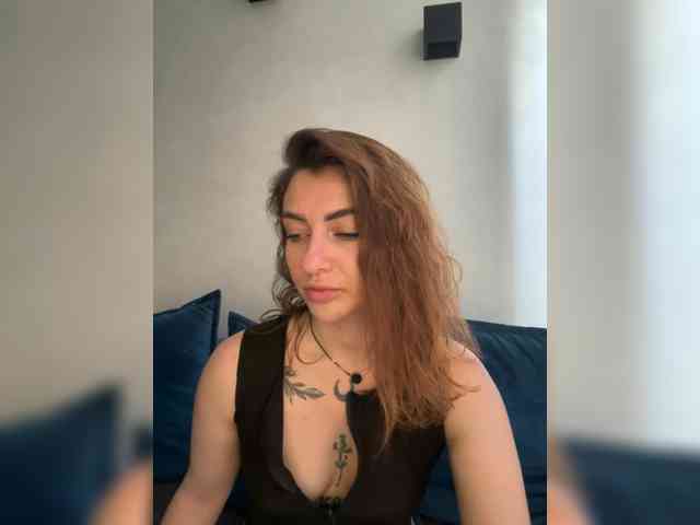 WILDGIRL webcam