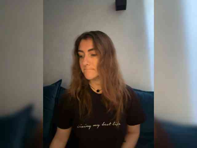 WILDGIRL webcam