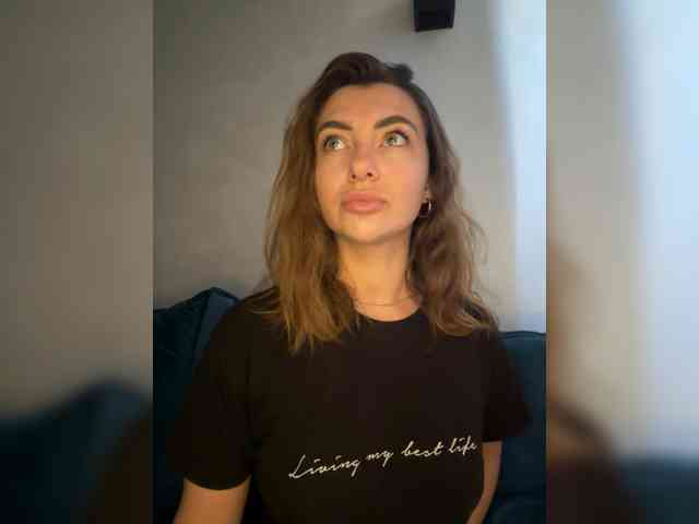 WILDGIRL webcam